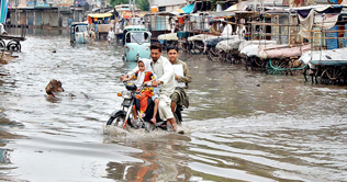 Heavy rains in Sindh, Karachi, 13 dead